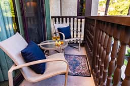 5201 luxury condo-balcony w/ close up water views-sleeps 6-pool/hot tub - Image 4