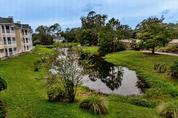 1222 Penthouse 3/3 retreat-golf course view-pool & hot tub - Image 1
